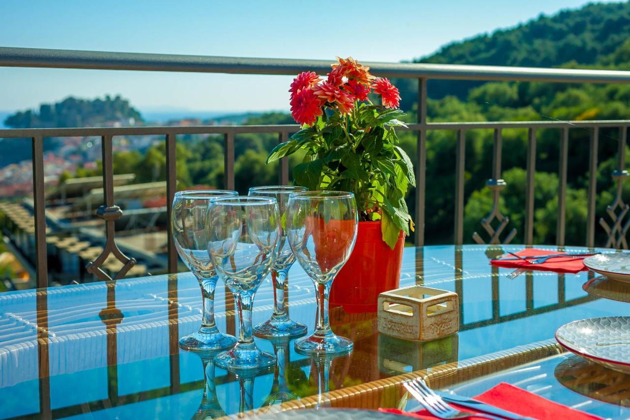 Natura Luxury Suites Parga Exterior foto