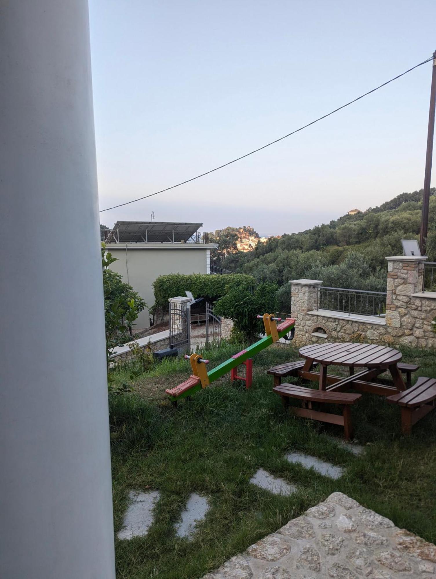 Natura Luxury Suites Parga Exterior foto